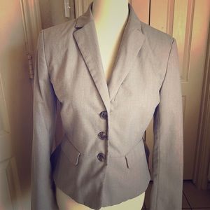 Seasonless Peplum Jacket / Blazer
